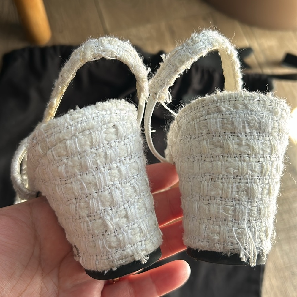 Chanel Tweed Cream/White Black Captoe Slingbacks EU 39C - Picture 8 of 14